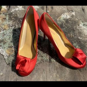 Kate Spade Satin Red Rose Toe Bow Dress Heels 9.5